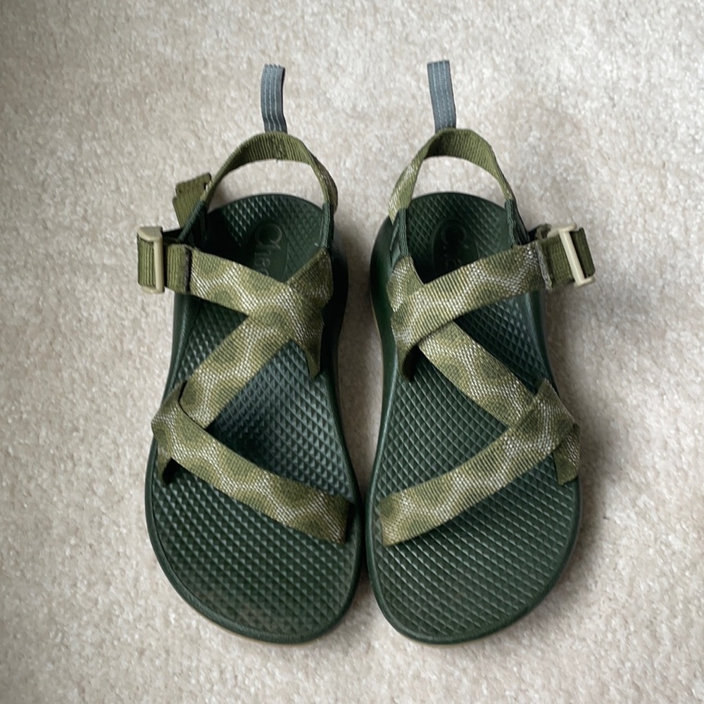 Kids Boys/girls Chaco green size 2